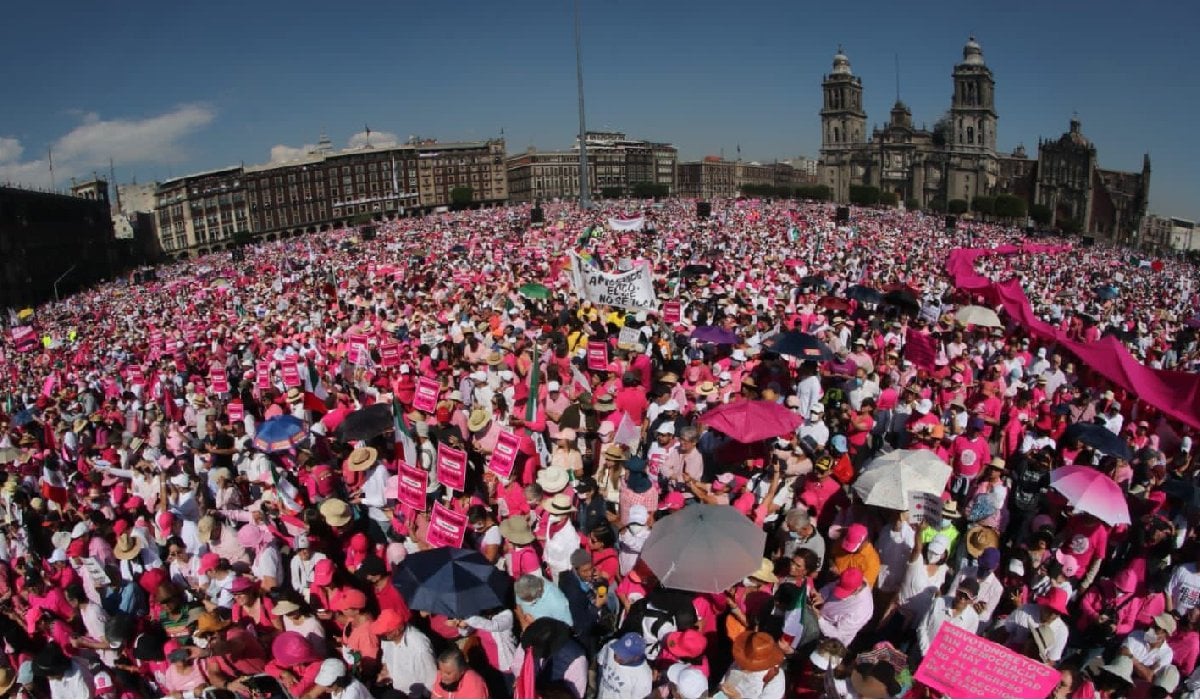 Deben llevar más gente nosotros llenamos el Zócalo 60 veces afirma