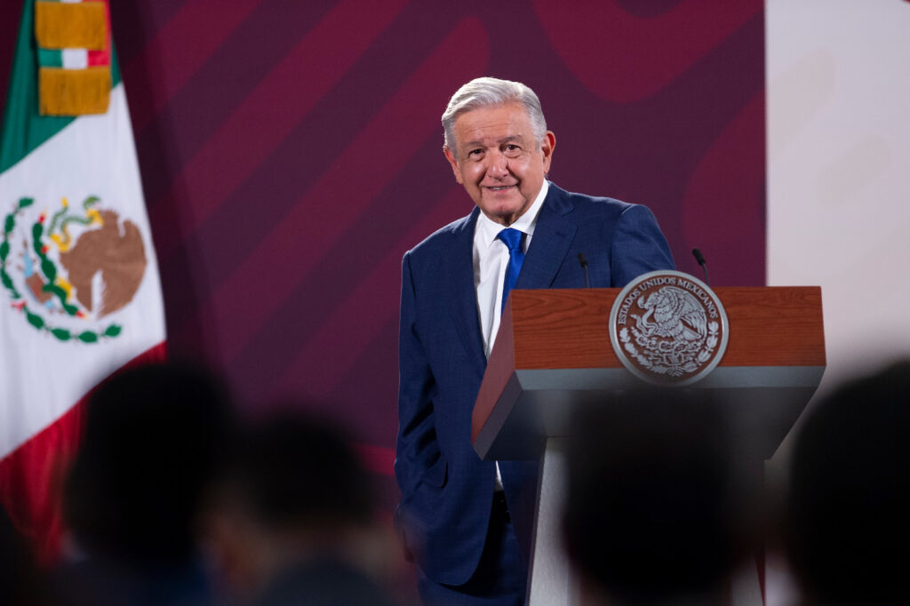 AMLO23